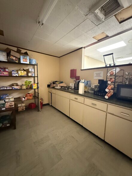 909 W 70th St, Shreveport, LA à vendre - Photo du bâtiment - Image 3 de 18