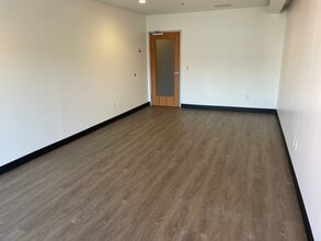 1430 SE Water Ave, Portland, OR à louer Photo intérieure- Image 2 de 4