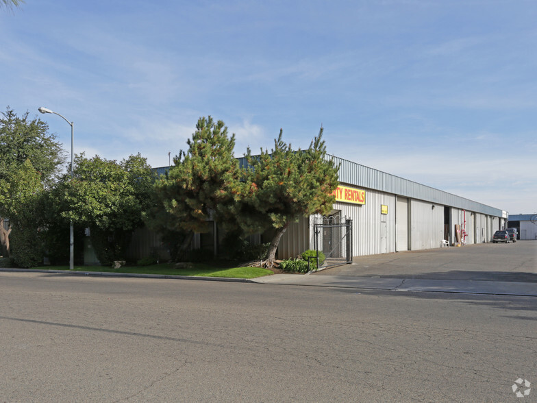 2892 N Sunnyside Ave, Fresno, CA for sale - Primary Photo - Image 1 of 1