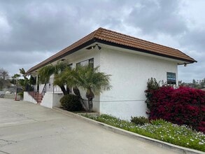 1155 S Santa Fe Ave, Vista, CA for lease Building Photo- Image 2 of 9