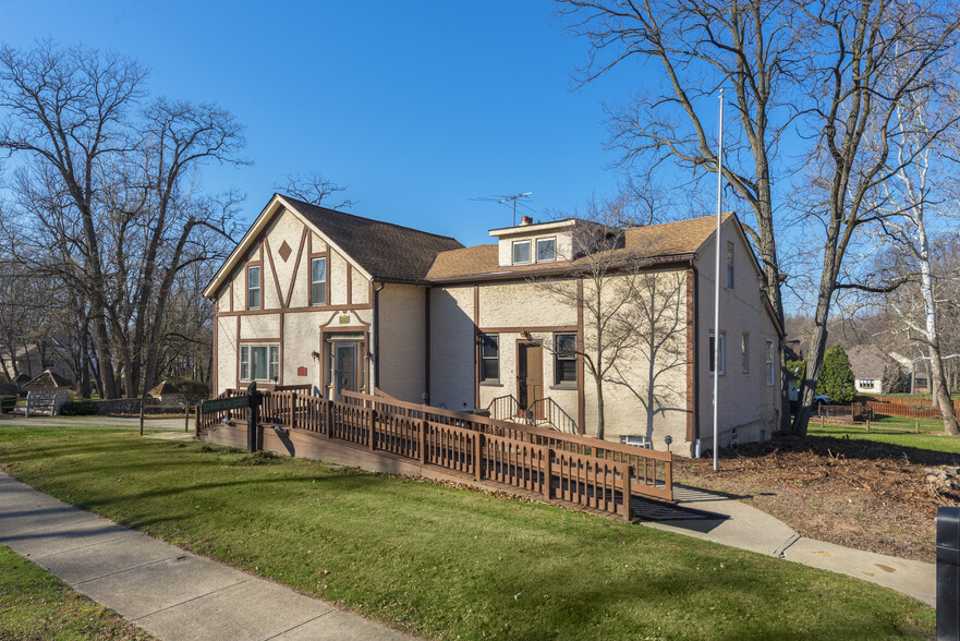 31314 Center Ridge Rd, Westlake, OH à vendre - Photo principale - Image 1 de 1