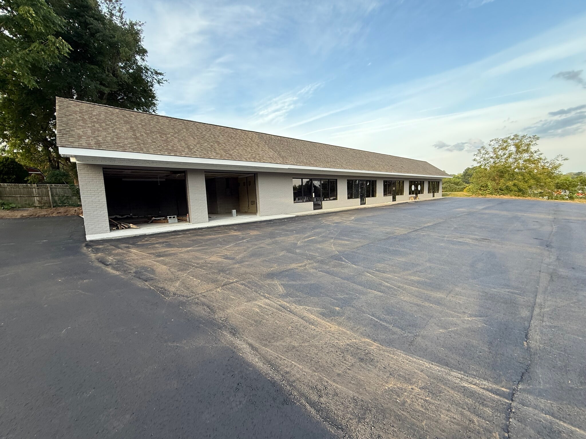 320 E King St, King, NC for lease Building Photo- Image 1 of 7