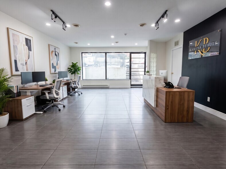 6280-6284 Rue Jean-Talon O, Montréal, QC for lease - Building Photo - Image 3 of 14