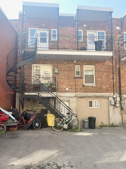 2710 Rue Sherbrooke E, Montréal, QC à vendre - Photo du bâtiment - Image 3 de 18