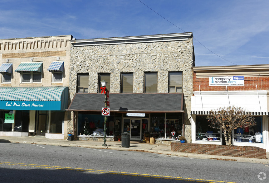 111 E Main St, Lincolnton, NC à vendre - Photo principale - Image 1 de 1