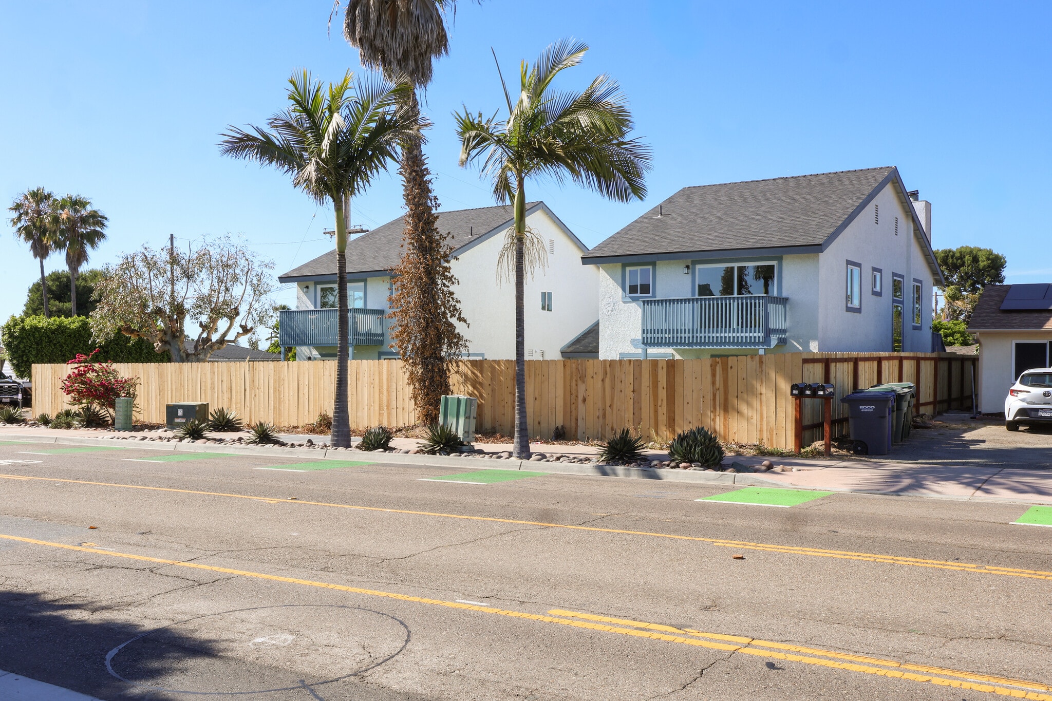 658 Santa Fe Dr, Encinitas, CA à vendre Photo du bâtiment- Image 1 de 29