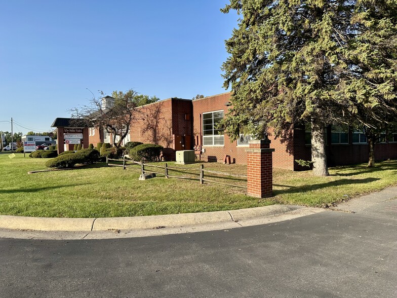2059 N Monroe St, Monroe, MI for lease - Building Photo - Image 1 of 28