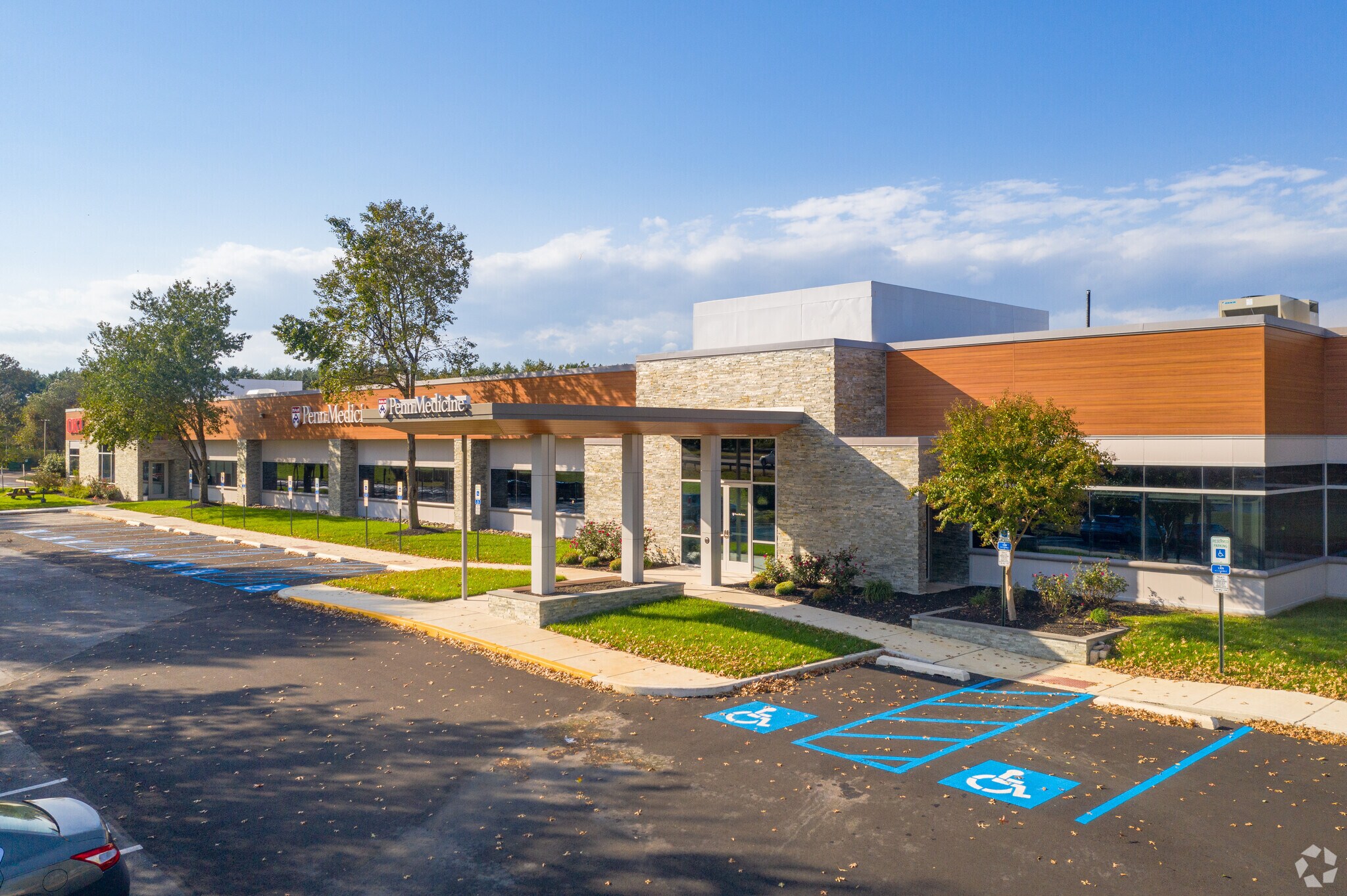 5000 Dearborn Cir, Mount Laurel, NJ à louer Photo du bâtiment- Image 1 de 24