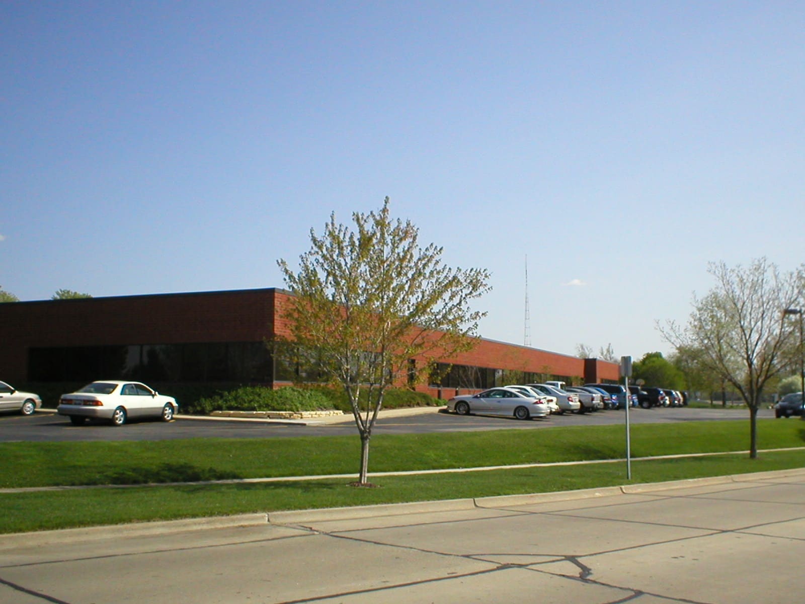 2004 Fox Dr, Champaign, IL for sale Primary Photo- Image 1 of 47