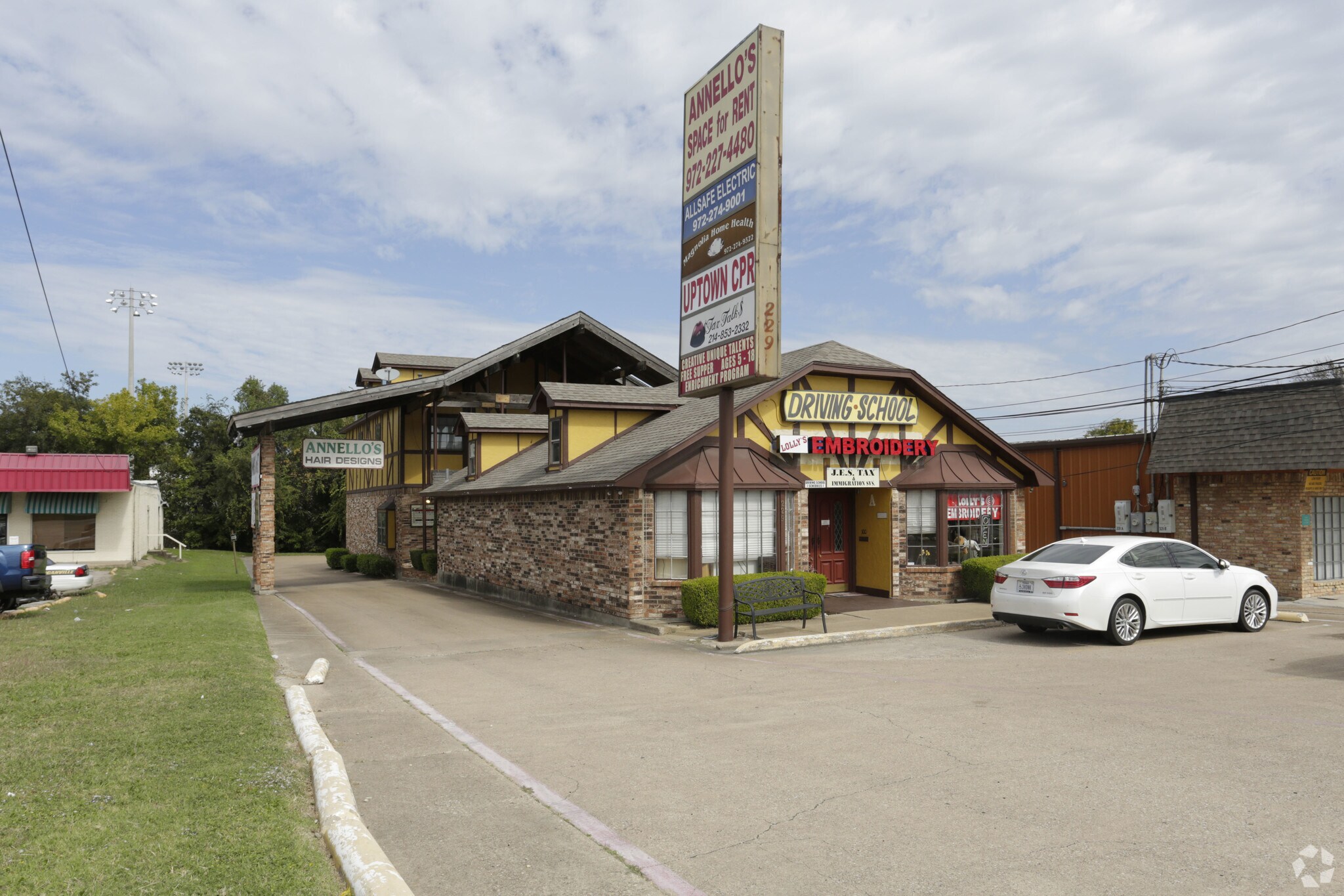229 E Belt Line Rd, DeSoto, TX à louer Photo principale- Image 1 de 11