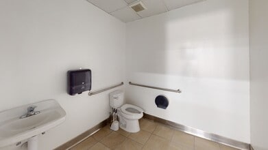 2040-2050 16th St, Long Beach, CA for lease Interior Photo- Image 2 of 21