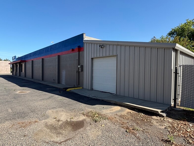 1730-1755 Jackson Ave, Escalon, CA à vendre - Photo du bâtiment - Image 2 de 7