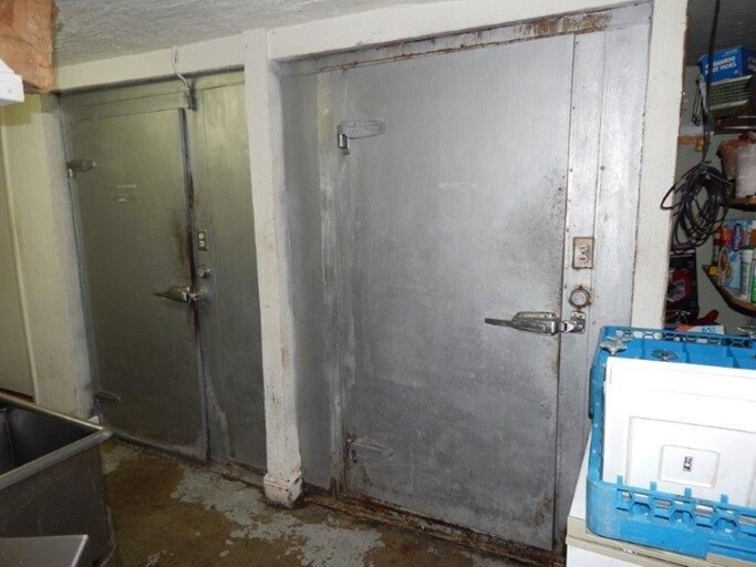 5779 SW 8th St, West Miami, FL à vendre - Photo intérieure - Image 3 de 35