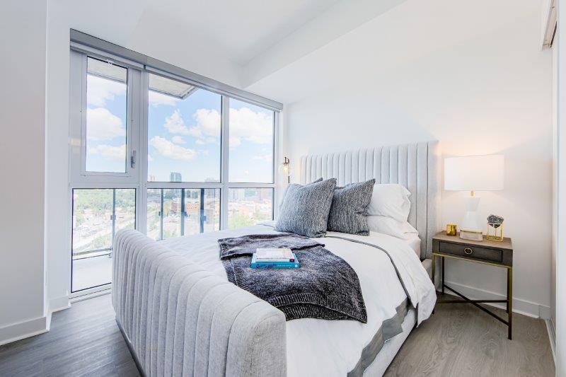 45 Railroad St, Brampton, ON à louer - Photo du bâtiment - Image 3 de 39