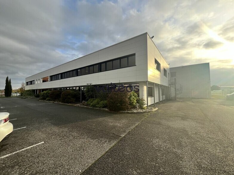 10 Allée Aristide Maillol, Colomiers à louer - Photo du bâtiment - Image 1 de 9