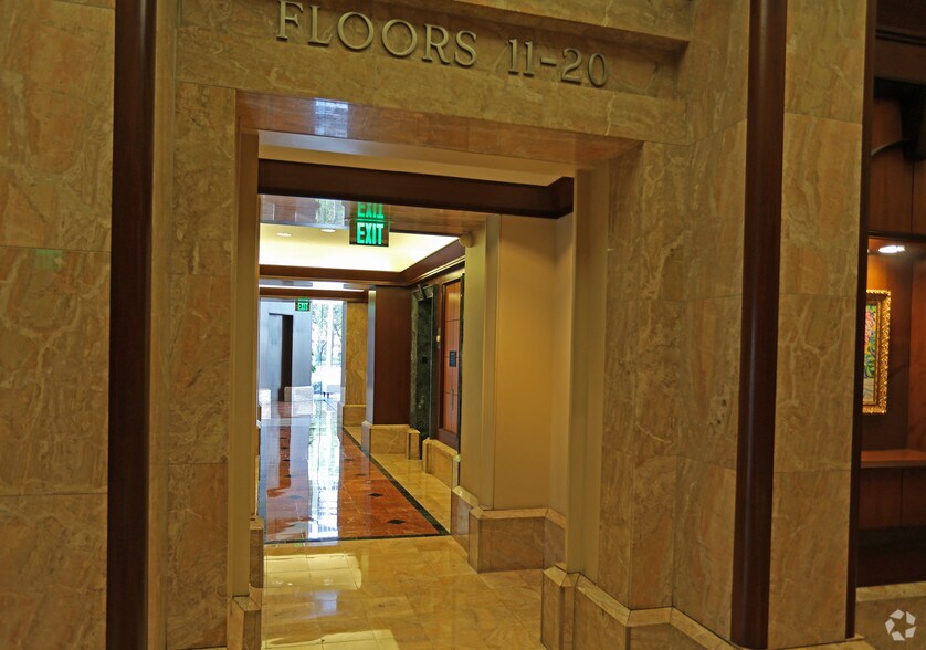 201 E Kennedy Blvd, Tampa, FL à louer - Hall d’entrée - Image 3 de 50