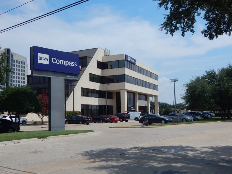 17218 Preston Rd, Dallas, TX à louer - Photo du bâtiment - Image 2 de 10