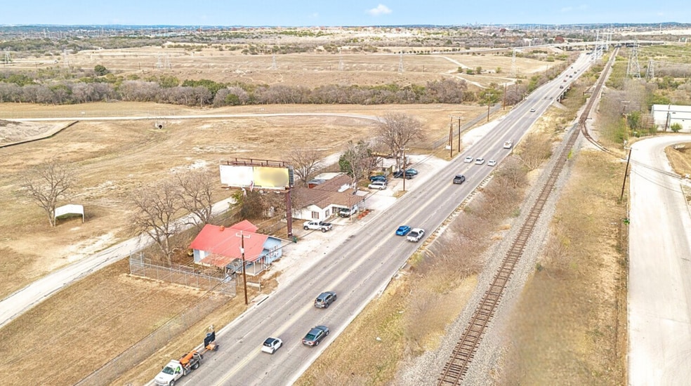 San Antonio Airport Frontage Portfolio portfolio of 3 properties for sale on LoopNet.ca - Aerial - Image 3 of 15