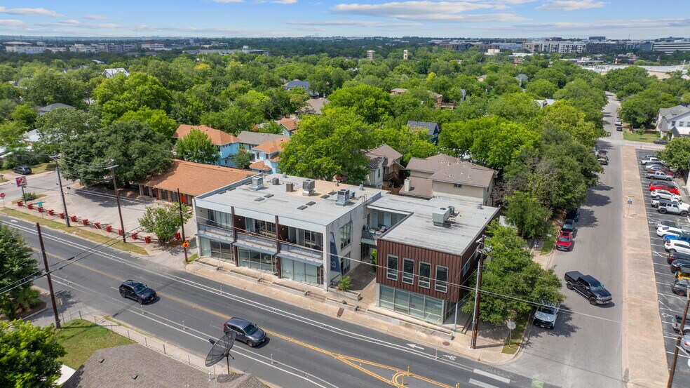 508 E 53rd St, Austin, TX à vendre - Photo du bâtiment - Image 2 de 6