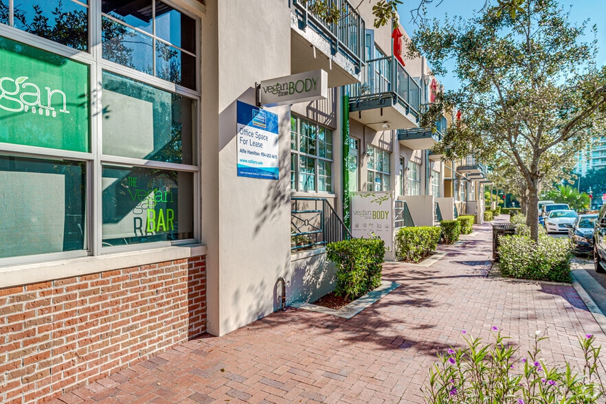 330 SW 2nd St, Fort Lauderdale, FL for lease - Building Photo - Image 3 of 11