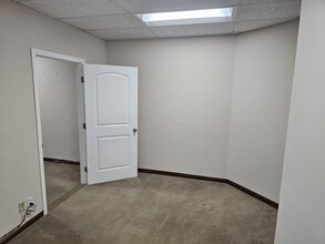 22148 Sherman Way, Canoga Park, CA for lease Interior Photo- Image 2 of 2