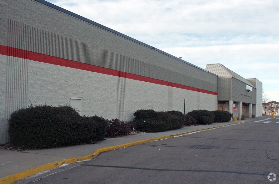 15540-15550 E 6th Ave, Aurora, CO for lease - Building Photo - Image 3 of 14
