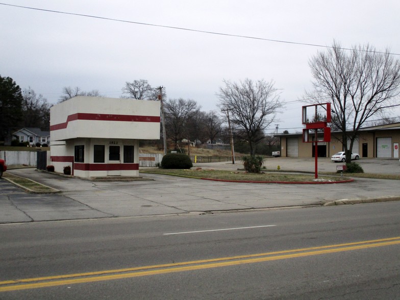 1923 Main St, Van Buren, AR for sale - Building Photo - Image 1 of 1