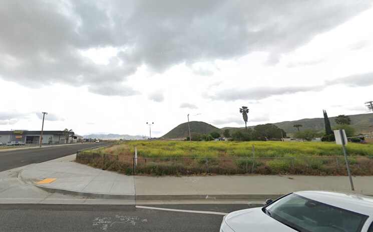 Florida Ave, Hemet, CA à vendre - Autre - Image 2 de 3