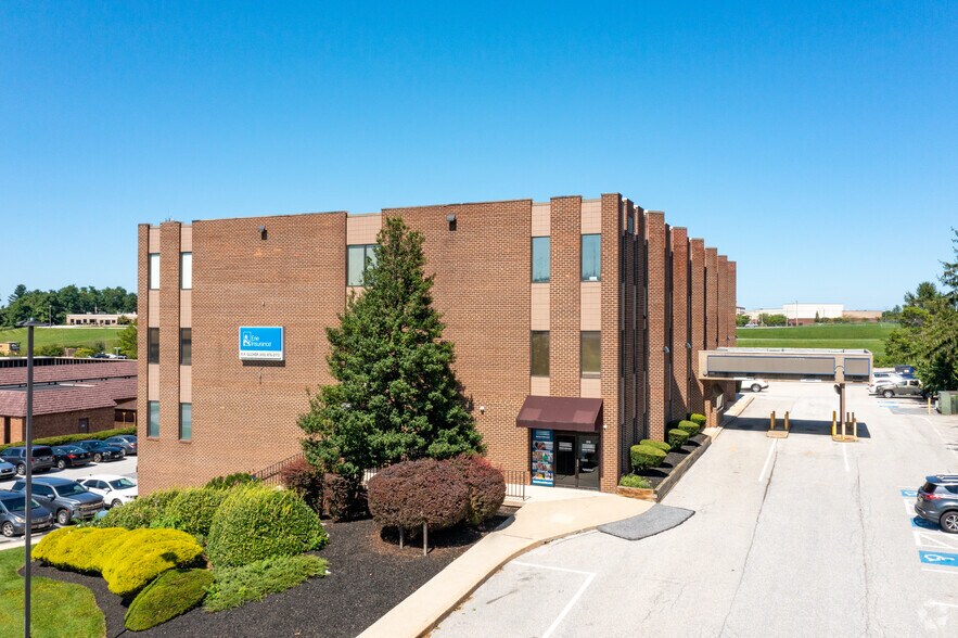 532 Baltimore Blvd, Westminster, MD à louer - Photo du bâtiment - Image 2 de 5