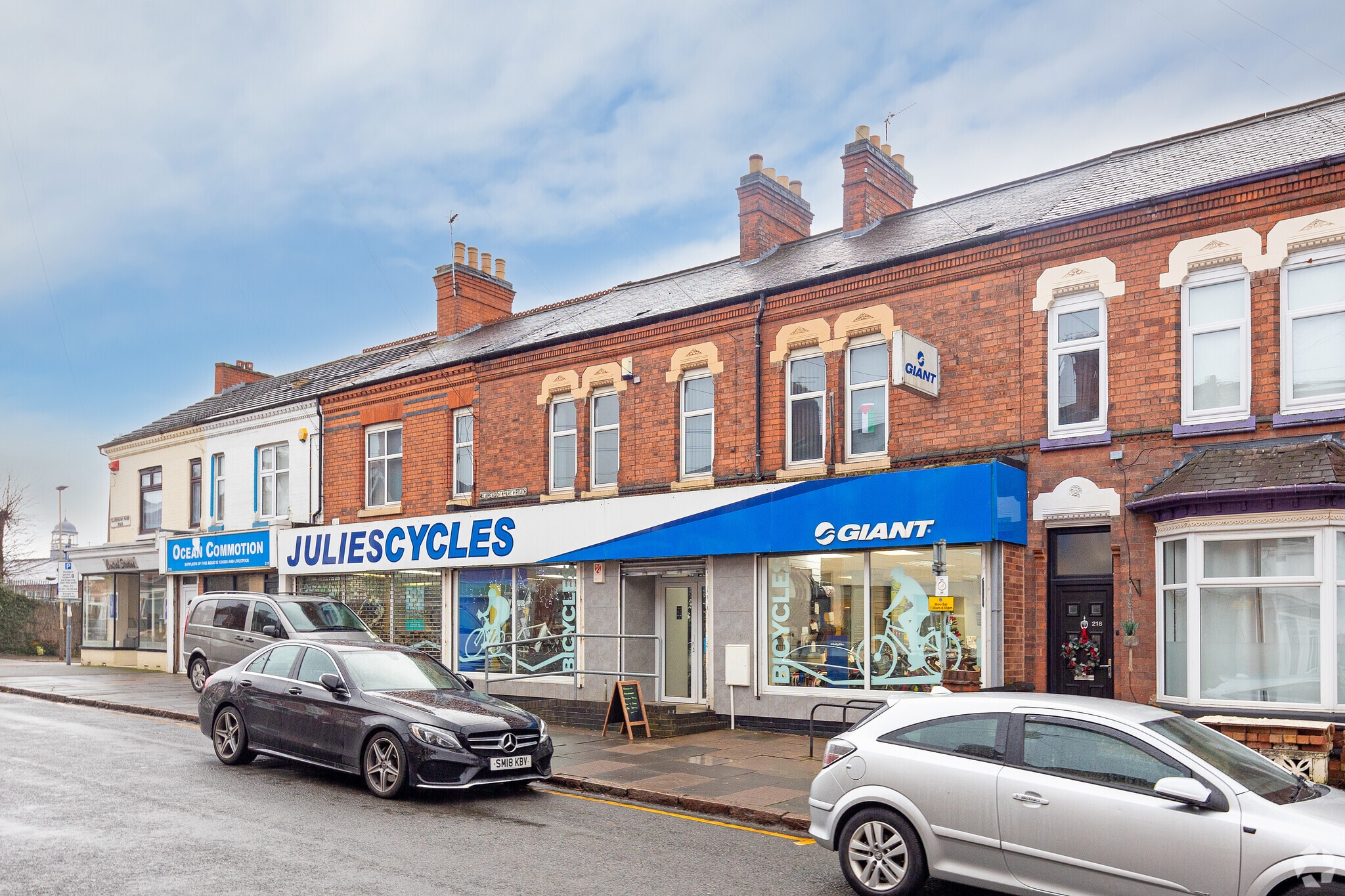 212-216 Clarendon Park Rd, Leicester for lease Primary Photo- Image 1 of 2