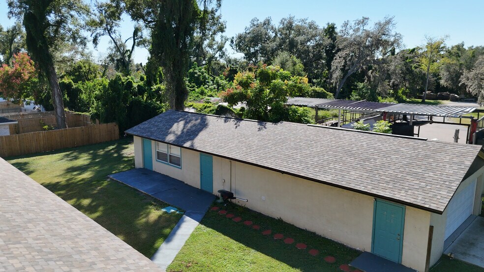 107 Glendale Dr, Brandon, FL à vendre - Photo du bâtiment - Image 3 de 24