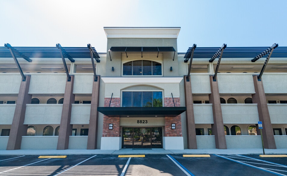 8823 San Jose Blvd, Jacksonville, FL for lease - Building Photo - Image 2 of 4