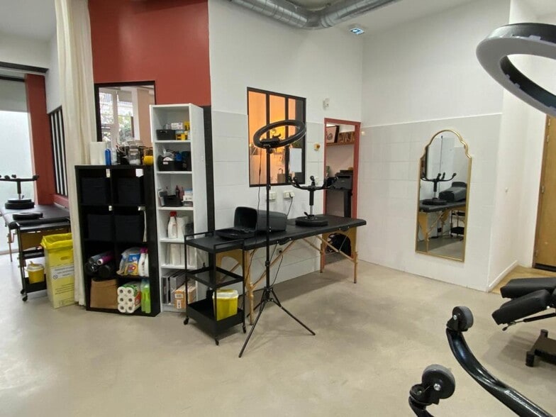 68 Rue Du Chemin Vert, Paris for lease - Interior Photo - Image 3 of 5