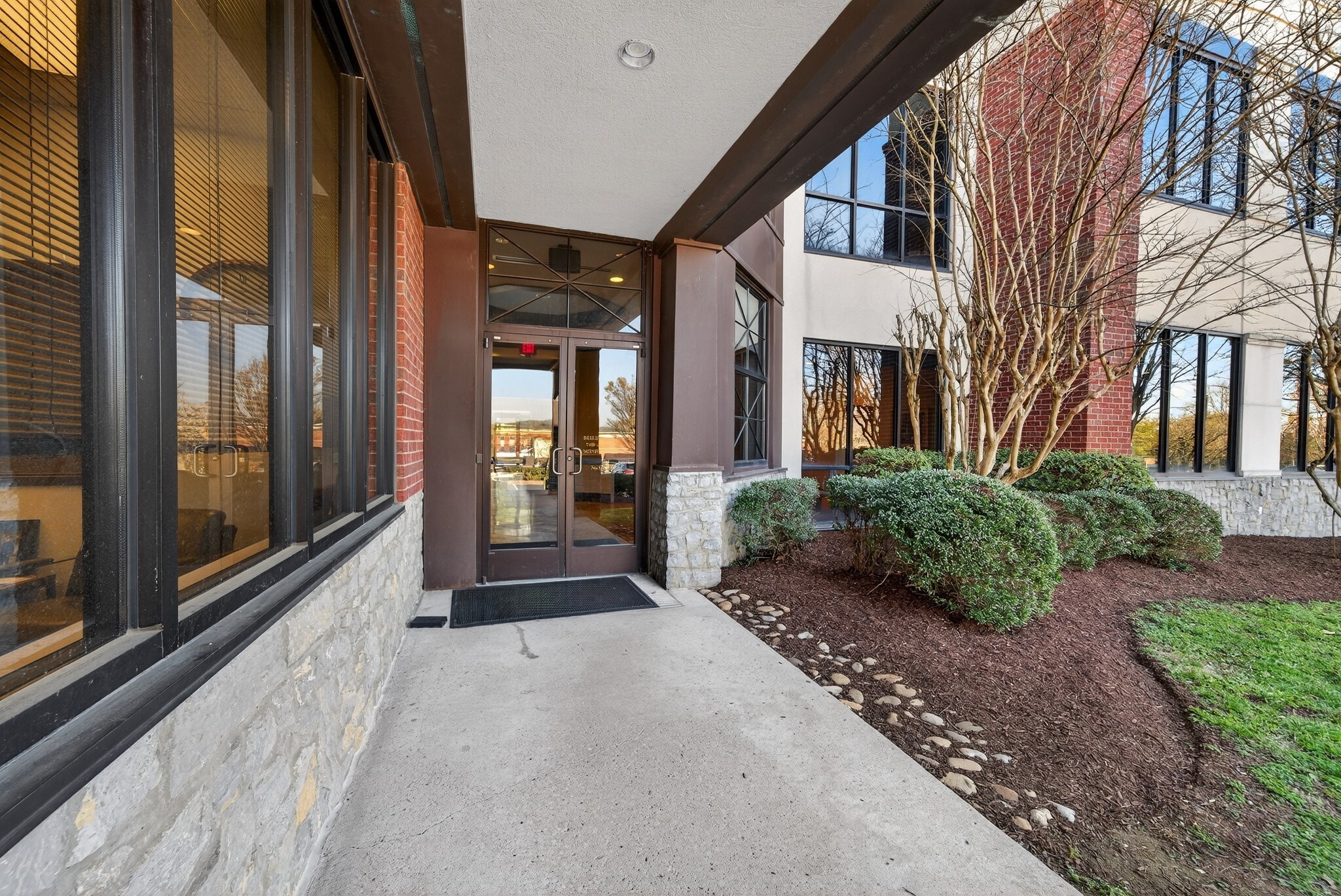 1612 Westgate Cir, Brentwood, TN à louer Photo du bâtiment- Image 1 de 34