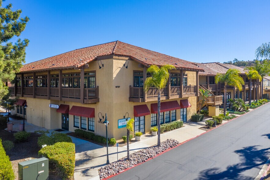16703-16781 Bernardo Center Dr, San Diego, CA à louer - Photo du bâtiment - Image 3 de 40