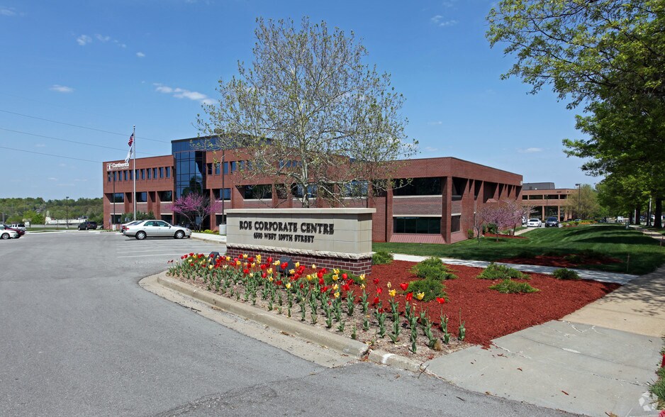 4550 W 109th St, Overland Park, KS à louer - Photo du bâtiment - Image 1 de 3