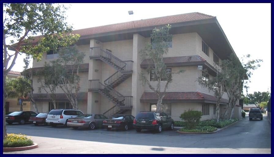 10237 Foothill Blvd, Rancho Cucamonga, CA à vendre Photo du bâtiment- Image 1 de 2