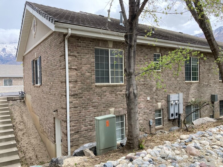 64 Red Pine dr, Alpine, UT for lease - Building Photo - Image 2 of 13