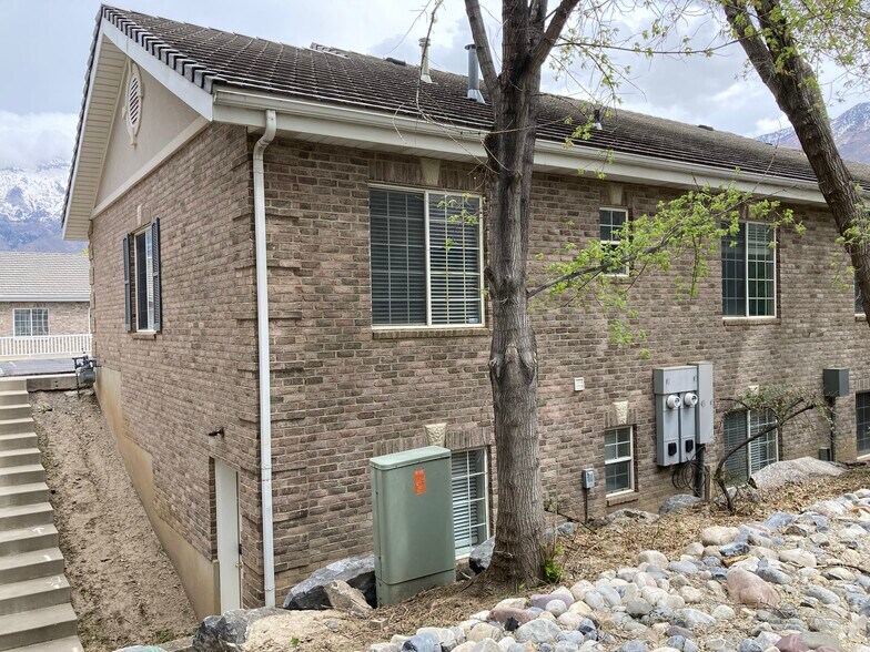 64 Red Pine dr, Alpine, UT à louer - Photo du bâtiment - Image 2 de 13