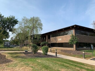 Plus de détails pour 500 Coventry Ln, Crystal Lake, IL - Bureau à louer