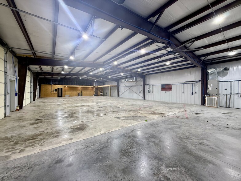 60 County Road 9501 N, Brookland, AR for lease - Interior Photo - Image 2 of 43