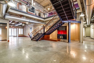 1903-1907 E Wayzata Blvd, Wayzata, MN à louer Photo du bâtiment- Image 1 de 1