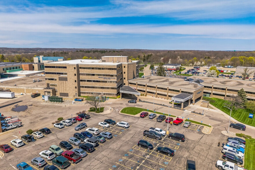 1535 Gull Rd, Kalamazoo, MI for lease - Building Photo - Image 2 of 11