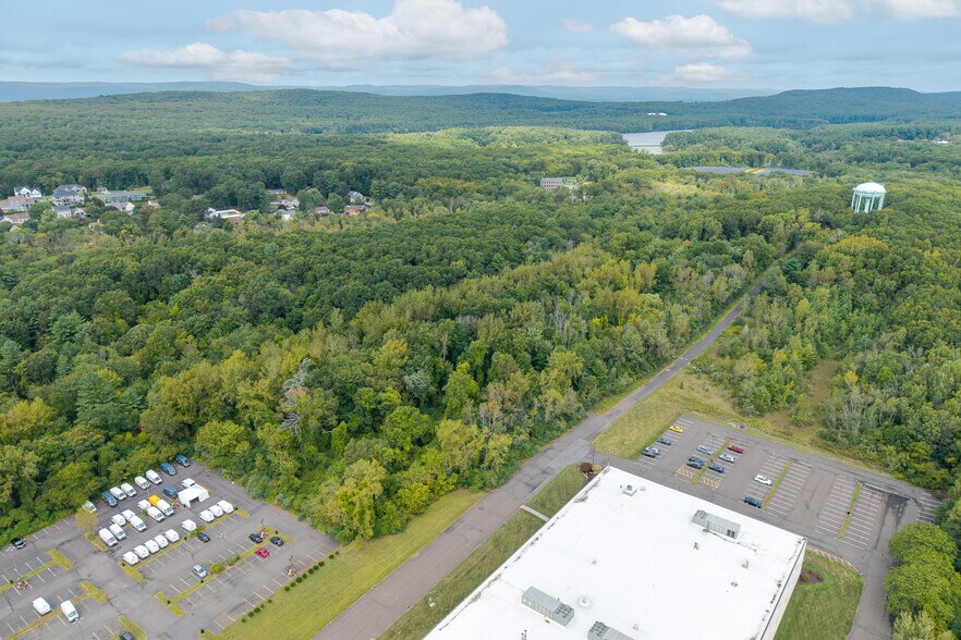 Interstate Parcel A, West Springfield, MA à vendre - Photo du bâtiment - Image 2 de 4