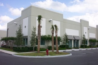 Plus de détails pour 571 NW Mercantile Pl, Port Saint Lucie, FL - Local d'activités à louer