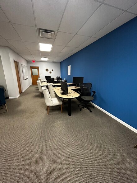 137 Commerce Park Dr, Westerville, OH à vendre - Photo du bâtiment - Image 3 de 6