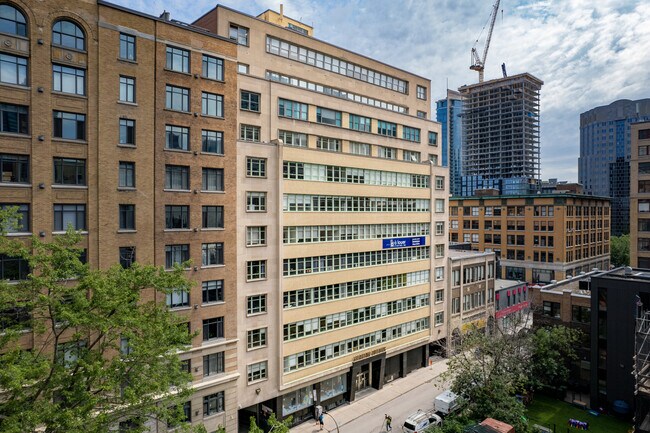 Plus de détails pour 1425-1435 Rue Saint-Alexandre, Montréal, QC - Commerce de détail à louer