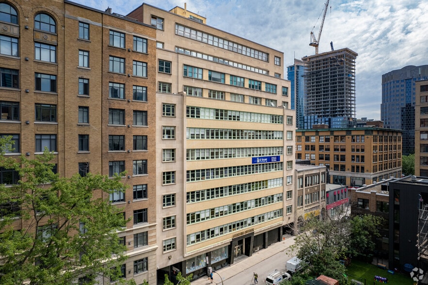 1425-1435 Rue Saint-Alexandre, Montréal, QC for lease - Primary Photo - Image 3 of 9