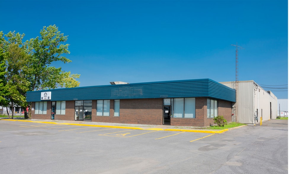 830 Av Godin, Québec, QC for lease - Building Photo - Image 3 of 4