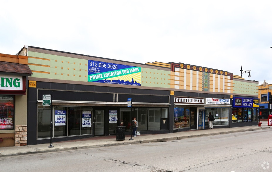 5551-5559 W Belmont Ave, Chicago, IL à louer - Photo du bâtiment - Image 3 de 4